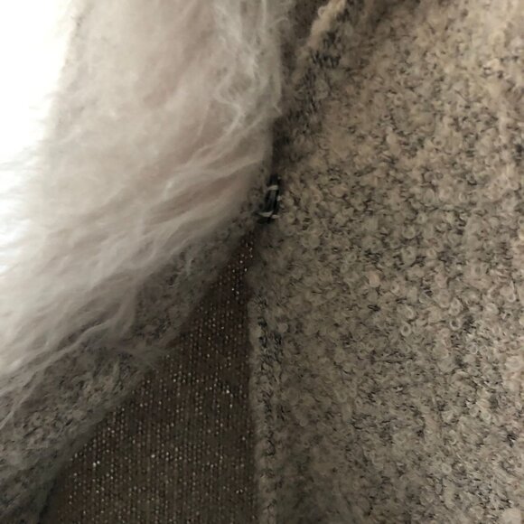 Authentic Saks fifth avenue vest with real fur S - Picture 3 of 5